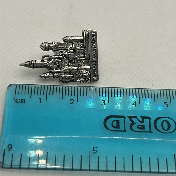 Vintage Neuschwanstein Hat PIN - Germany - Picture 5 of 7